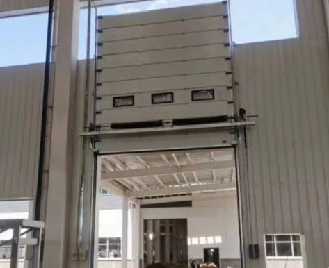 Espuma de poliuretano de alta densidad seccional aislada industrial de las puertas 40-45m3/Kg