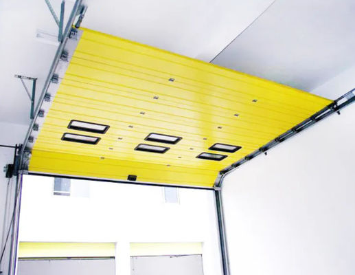 Puerta de garaje seccional aislada de 50 mm-80 mm, con elevación vertical de vinilo o pincel