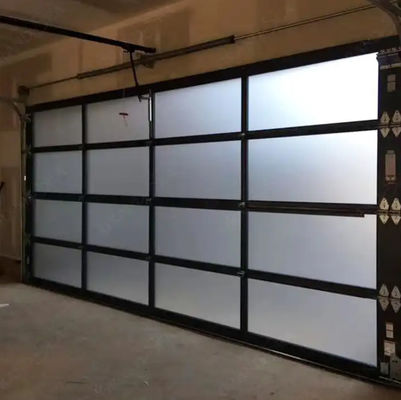 Puerta seccional de aluminio blanco moderno con seguridad de vidrio de doble acristalamiento