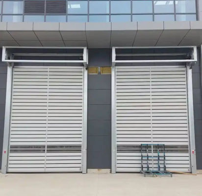 Puerta espiral de alta velocidad de aluminio industrial transparente Seguridad y eficiencia en una puerta rápida automática industrial