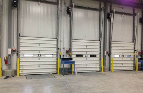 Grueso aislado poliuretano 40m m - 80m m del panel del rodillo del garaje de las puertas seccionales