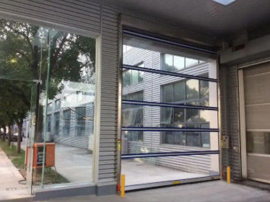 puerta transparente del garaje 220/230V, estructura firme de las puertas de aluminio modernas del garaje