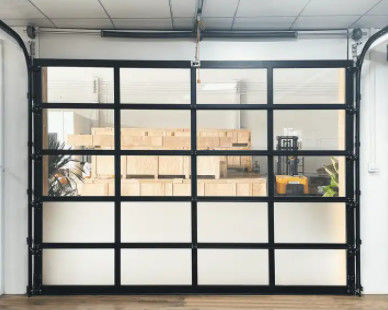 Puerta seccional de aluminio con recubrimiento de polvo Puertas de garaje de aluminio de vista completa
