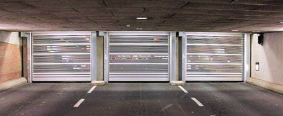 Puerta espiral aislada de alta velocidad 0.8m/S Almacén de aleación de aluminio Rápido de acero Roll Up