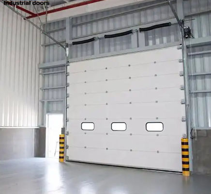 Puerta seccional industrial de estación de bomberos climática sellada de acero automática moldeada