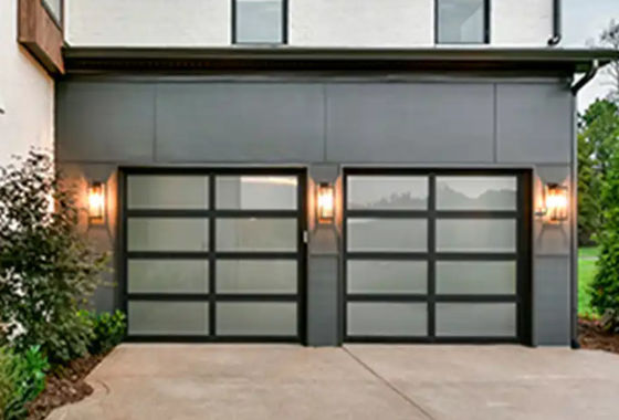 Puertas seccionales de vidrio de aluminio moderno recubrimiento en polvo doble acristalamiento manual o automático espejo Puertas de garaje de vidrio