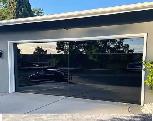 Puerta seccional de aluminio negro con excelente aislamiento y vidrio de doble acristalamiento automático de aluminio negro con vidrio glaseado