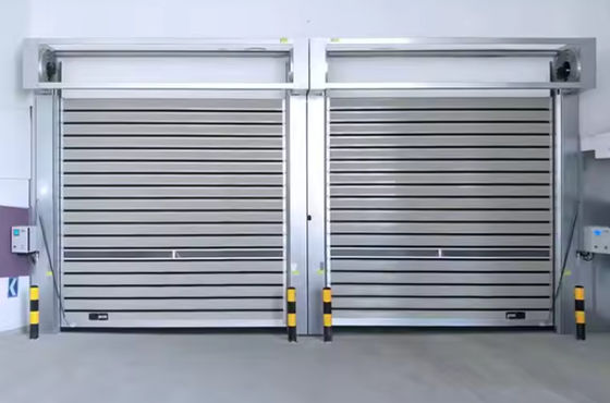 Puerta espiral motorizada de alta velocidad con sensor fotoeléctrico 0,8m/s Velocidad y 220V/50HZ Fuente de alimentación Industrial automática