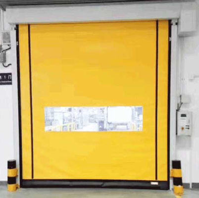 Puerta de rodillo rápida de aislamiento térmico de seguridad moderna con reducción de ruido y resistencia a la intemperie Puerta de auto-reparación de cremallera