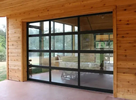 Puerta seccional de aleación de aluminio insonorizada con vidrio de doble acristalamiento y superficie de recubrimiento en polvo