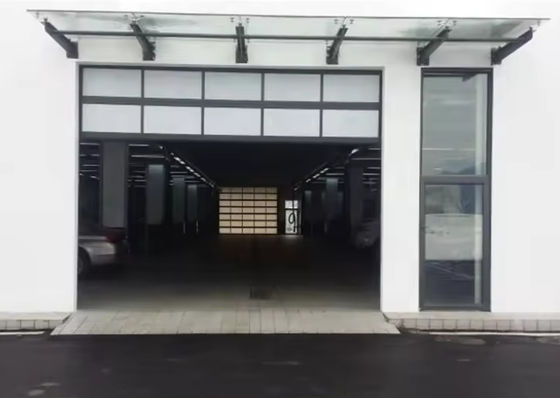Puerta seccional de aluminio de doble acristalamiento con excelente aislamiento de fabricación profesional Puerta de vidrio de color marrón