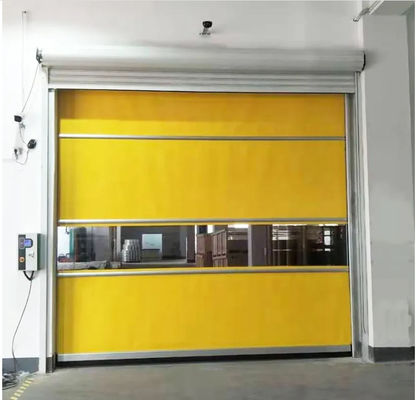 Puertas de rodillo rápidas industriales de seguridad automática de plástico de acero de alta resistencia con resistencia a las condiciones climáticas y aislamiento