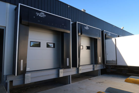 Moderno sistema de carga ajustable Refugio de puerta de muelle con material de plástico de goma de PVC Refugio de muelle mecánico