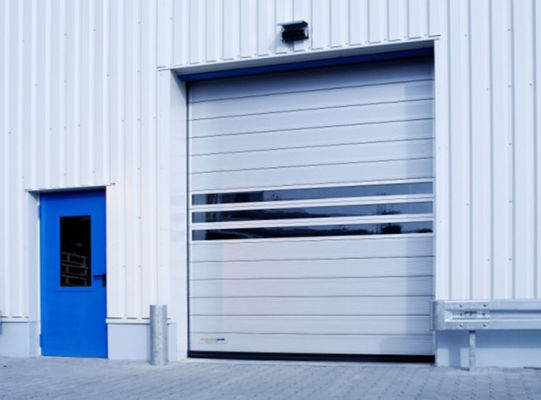 velocidad rápida puerta de aluminio en espiral sensor de seguridad control PLC 0,75KW motor puerta de elevación industrial