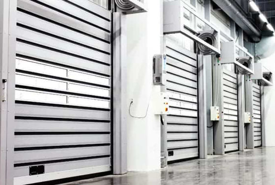 Puerta espiral duradera para una mayor seguridad Puerta de persiana de rodadura rápida de aluminio metálico