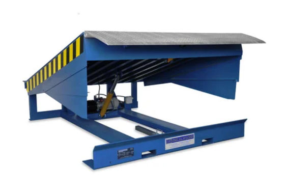 Taller de nivelación de puertas automáticas de placa de muelle 25000-40000LBS diseño seguro personalizado