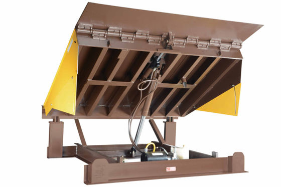 Taller de nivelación de puertas automáticas de muelle de placa de muelle 25000-40000LBS diseño seguro tamaño de plataforma personalizable cadenas de seguridad