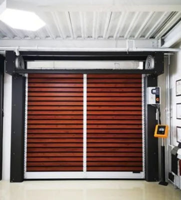 Industria Almacén rápido aislado de aluminio transparente puerta espiral de alta velocidad de seguridad Eficiencia Velocidad de apertura 0,8 m/s para entornos de ritmo rápido