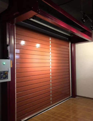 Sistema de seguridad del sensor fotoeléctrico Puerta espiral transparente de alta velocidad de aluminio para máxima eficiencia y rendimiento suave