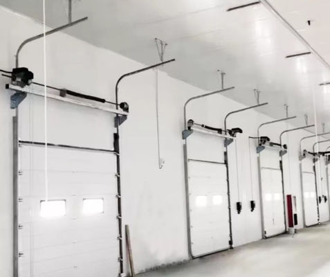 Puertas aéreas seccionales comerciales de forma automática y resistentes a las condiciones meteorológicas para las estaciones de bomberos