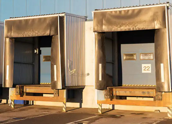 Rectangular industrial ajustable inflable aislado hermético sellado refugio del muelle personalizado