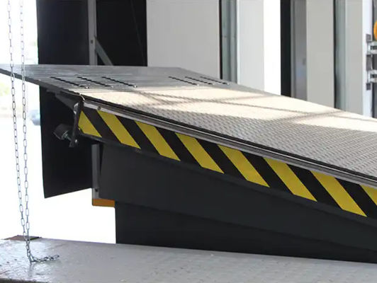 Niveladores de puerta de muelle vertical con elevador de tijera mecánico de motor eléctrico, placa de muelle automática para taller, 25000-40000 LBS, seguro