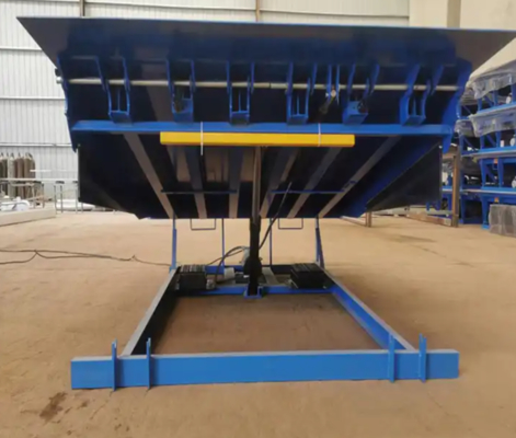 Taller de niveladores de puertas de muelle placa de muelle automática 25000-40000LBS diseño seguro mecánico de alto rendimiento eléctrico hidráulico carga flexible