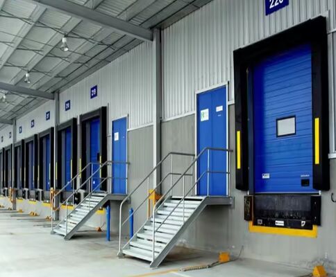 Alta durabilidad Sistema de carga ajustable Refugio de puerta de muelle construido para aplicaciones industriales Fábrica de tecnología de Wuxi Contenedor de carga inflable Refugio de muelle
