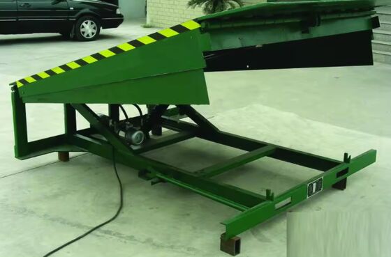 Hydraulic Power Source Dock Door Levelers Workshop Automatic Economic Loading Ramp Mechanical Stationary or Manual Dock Levelers for Warehouse