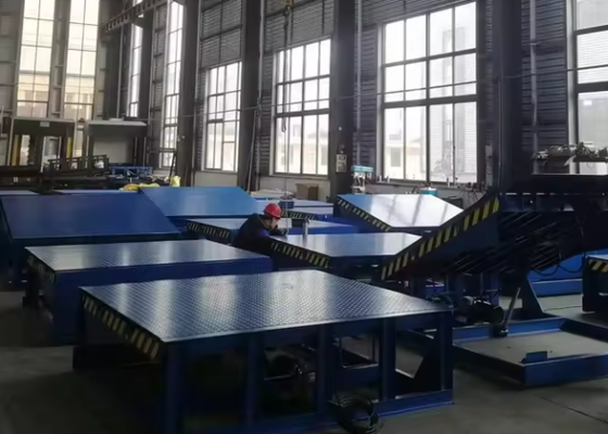 Rampa de muelle hidráulica ajustable para taller, niveladores de puerta de muelle de 6-20 toneladas, plataforma elevadora de carga de contenedores para camiones, fábrica