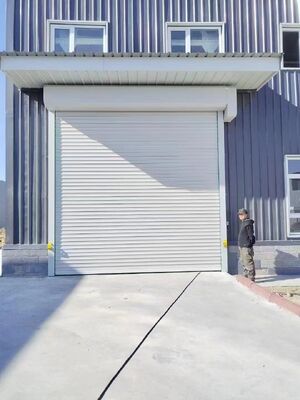 Alta calidad de aislamiento térmico de aleación de aluminio automático de diseño industrial puerta espiral de alta velocidad puerta de taller