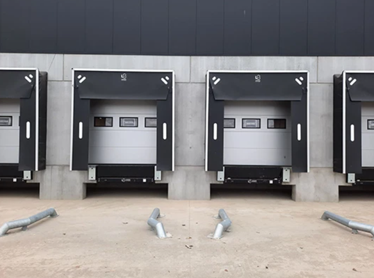 Excelente resistencia a las condiciones climáticas Industrial ajustable inflable aislado hermético refugio de muelle sellado para operaciones de carga y descarga
