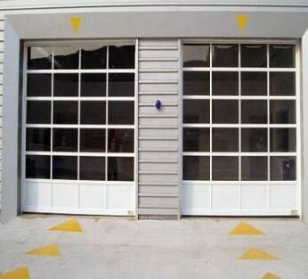 Pulverice las puertas de aluminio a la vista del garaje de la puerta seccional de aluminio transparente de arriba de aluminio revestida de la puerta