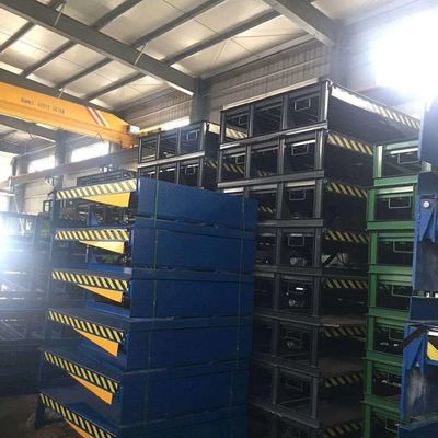 Carga automática 8000KG Nivelador de muelle de carga integrado hidráulico estacionario