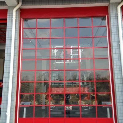 La puerta seccional de aluminio transparente de cristal ajustó la clase 3 de la resistencia del viento de la altura para la estación de bomberos