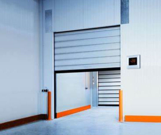 Velocidad de cierre 0.8m/s Puerta espiral de alta velocidad personalizada según el pedido 220V/50HZ Suministro de energía A prueba de viento Aluminio rápido rápido