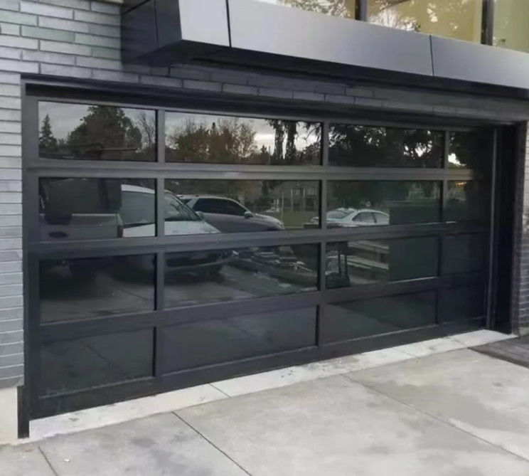 Impermeable Alta seguridad estanqueidad al agua Clase 3 Puerta de garaje transparente de vidrio Puerta de garaje seccional personalizada según el pedido