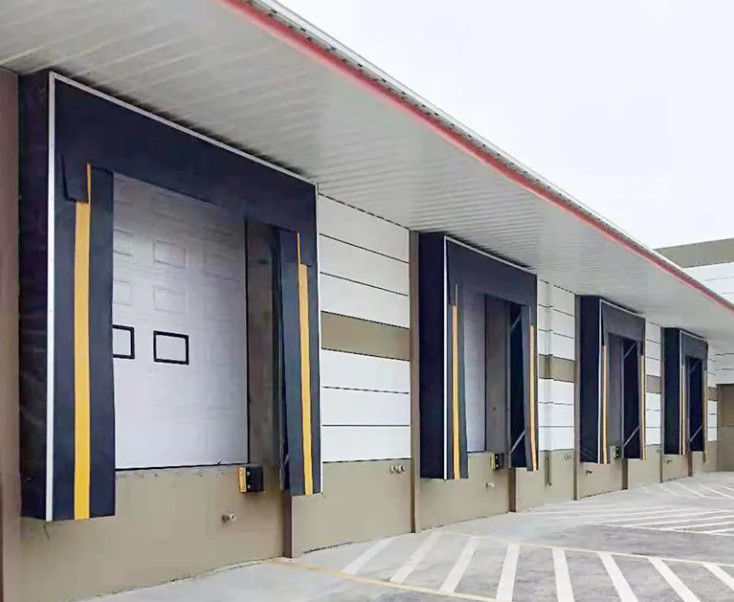 Refugio de acero con fácil instalación excelente resistencia a los rayos UV / resistente a la intemperie Puerta de almacenamiento en frío para alimentos