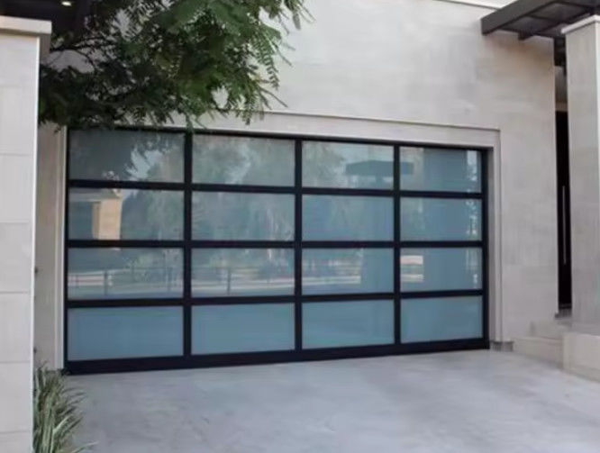 Seguridad Puerta seccional de aluminio blanco con excelente aislamiento y elegante recubrimiento en polvo 9x8 9x7 16x7