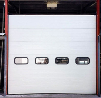 Puertas aéreas seccionales comerciales de forma automática y resistentes a las condiciones meteorológicas para las estaciones de bomberos